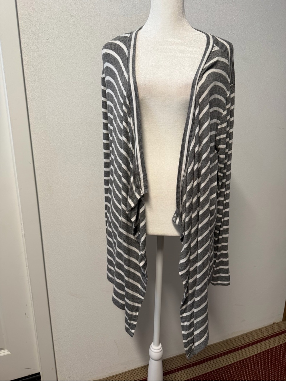 SO Gray & White Striped Open Front Drape Cardigan Size Large